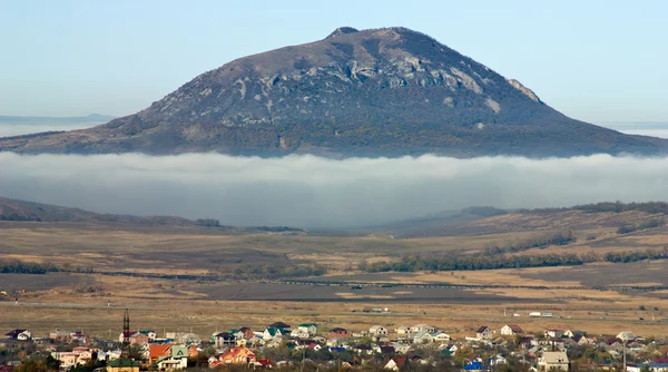 Camelo de montanha de Zheleznovodsk . — Fotografia de Stock