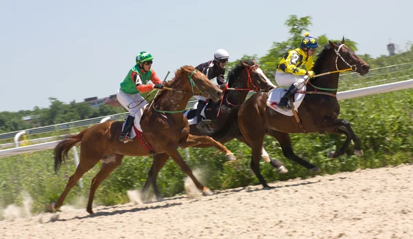 Mudanza de carreras de caballos — Foto de Stock