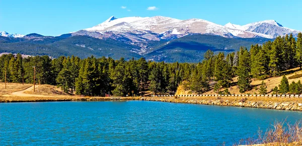 Beautiful Lake Mountains Colorado United States — стоковое фото