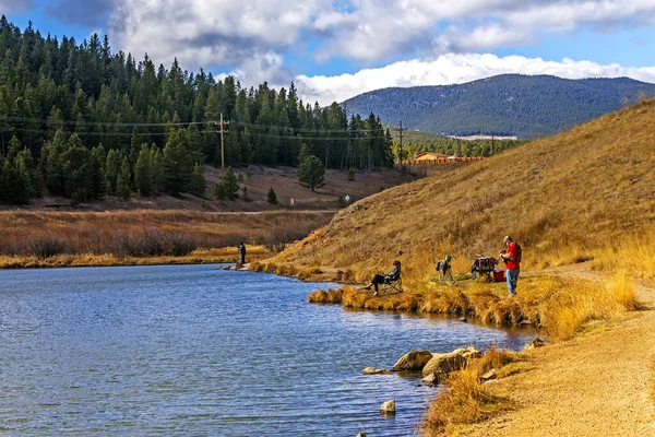 Paisaje Otoñal Con Lago Montañas Colorado Estados Unidos —  Fotos de Stock