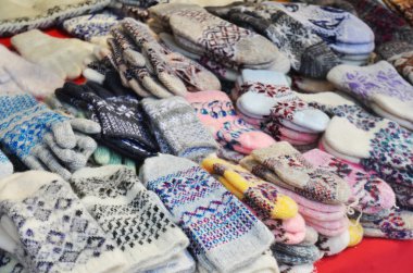 Rusya pazarında, yün eldiven