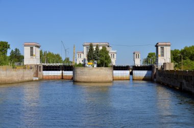 volga Nehri üzerindeki Bent kapıları