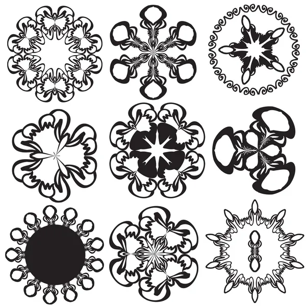 Set of mandalas on a white background (Vector) — Stock Vector