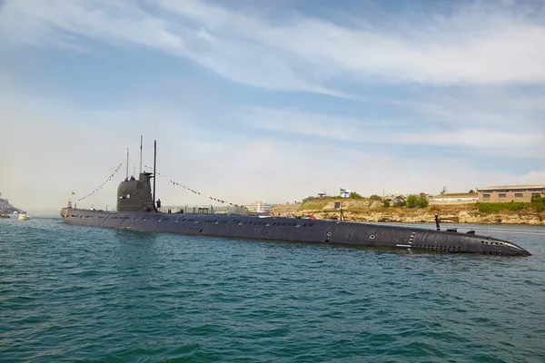 Modern submarine in the parade of ships — Stock Photo, Image