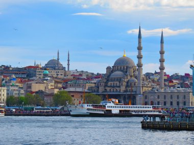 Görünümü galata Köprüsü'nden yeni Camii