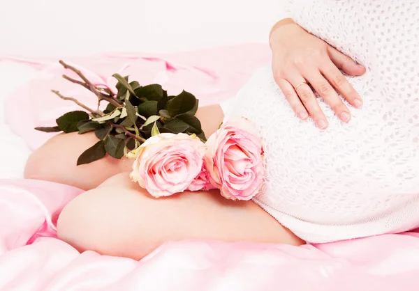 Mujer embarazada. — Foto de Stock