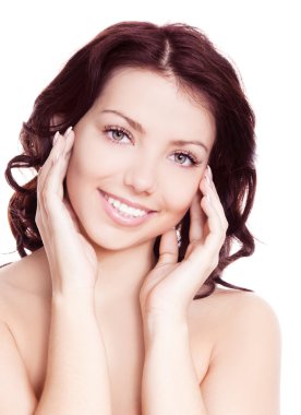 Güzel esmer kadın.