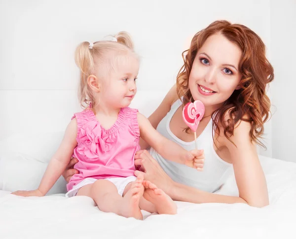 Mother and daughter — Stock Photo, Image