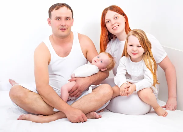 Família feliz — Fotografia de Stock