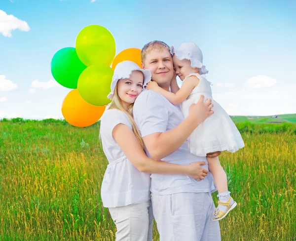 Famiglia all'aperto — Foto Stock