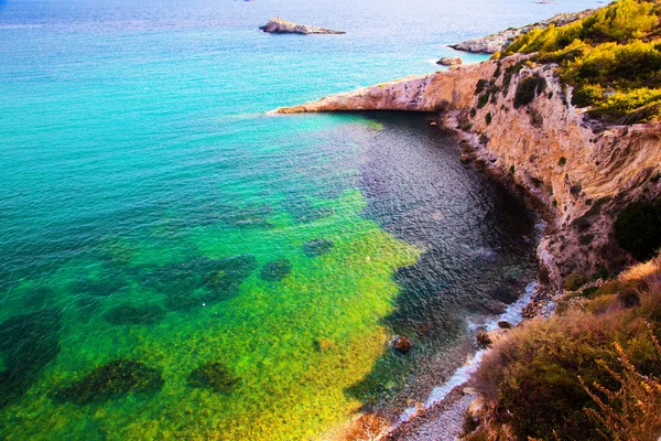 Klares Wasser des Meeres, ibiza, spanien — Stockfoto