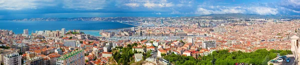 Marseille, frankreich panorama, berühmter hafen. — Stockfoto