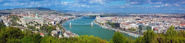 Budapest, Węgry. widok ze wzgórza Gellerta — Zdjęcie stockowe