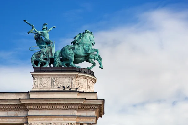 De millennium-monument op heroes' square. Budapest, Hongarije — Stockfoto