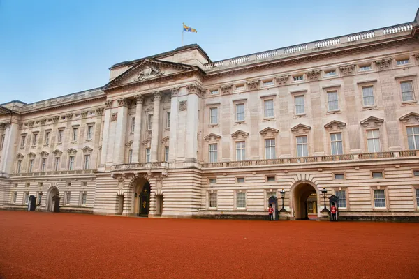 Buckingham palace w Londynie, Wielka Brytania — Zdjęcie stockowe