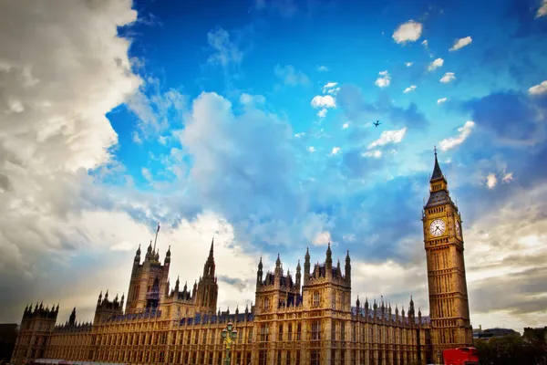 London, das Vereinigte Königreich. Big Ben, der Palast von Westminster — Stockfoto
