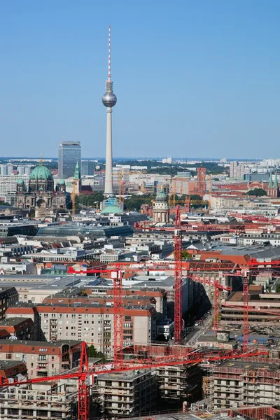 ベルリンのパノラマ。ベルリン大聖堂とテレビ塔 — ストック写真