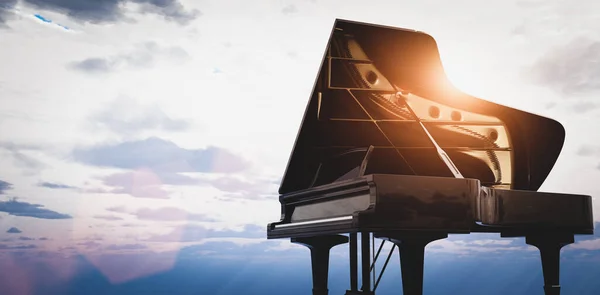 Klassischer Flügel Vor Dem Hintergrund Des Sonnenuntergangs Musik Und Unterhaltung — Stockfoto