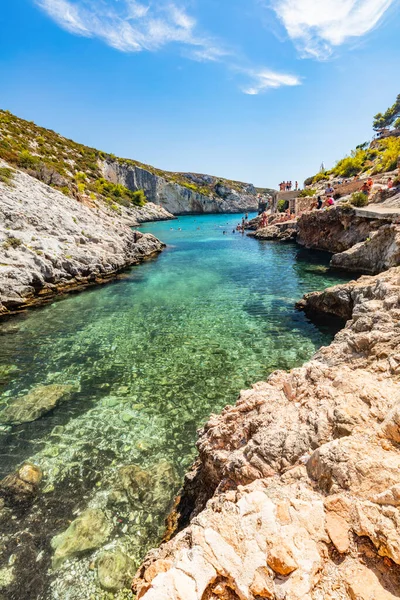 Zakynthos Grécia Setembro 2021 Turistas Nadando Snorkeling Praia Porto Limnionas — Fotografia de Stock
