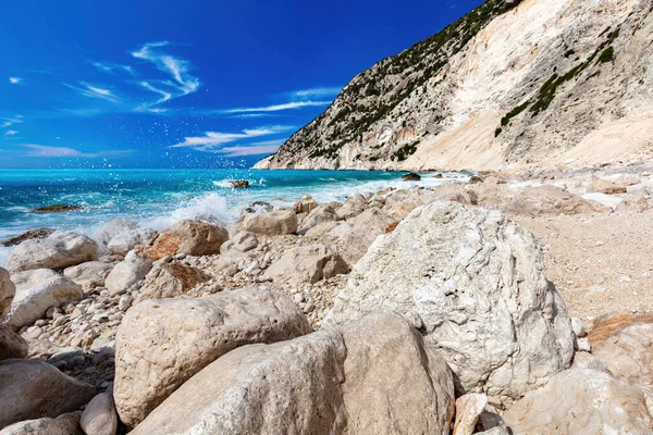 Playa Myrtos Kefalonia Grecia Mar Jónico Verano —  Fotos de Stock