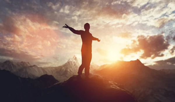 Man Walking Balancing Mountain Sunset Concept Taking Risk Adventure Motivation — Stockfoto