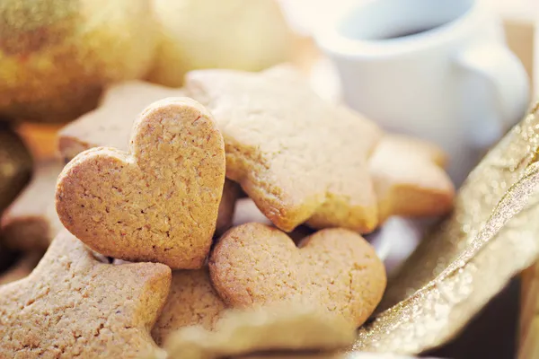 Panes de jengibre con café — Foto de Stock