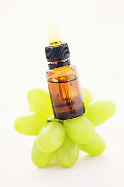 Olio essenziale di uva — Foto Stock