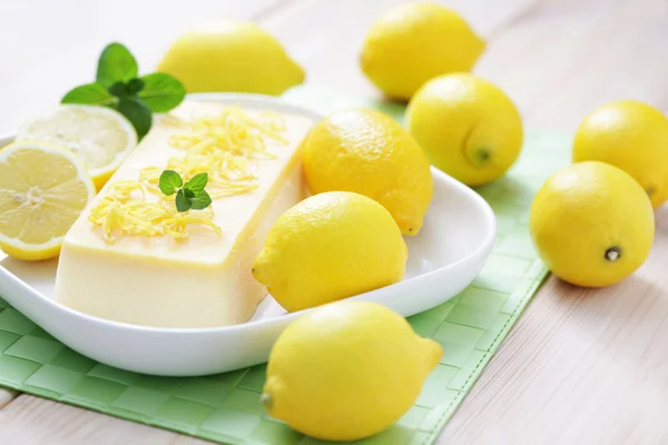 Zitrone halbfreddo — Stockfoto