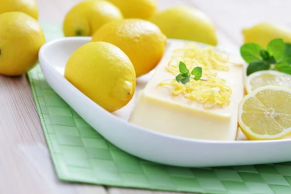 Lemon semifreddo — Stock Photo, Image