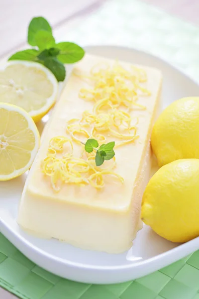 Лимонний semifreddo — стокове фото