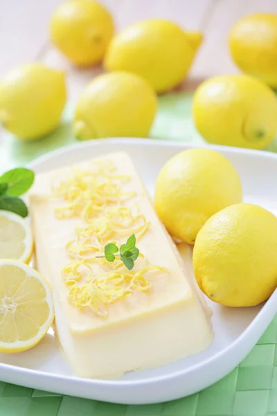 Lemon semifreddo — Stock Photo, Image