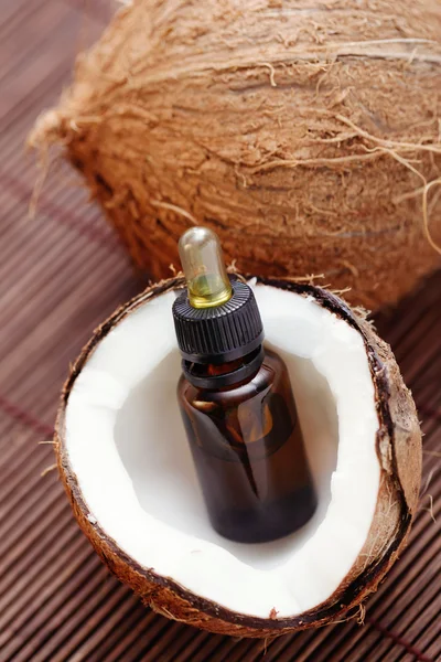 Olio essenziale di cocco — Foto Stock