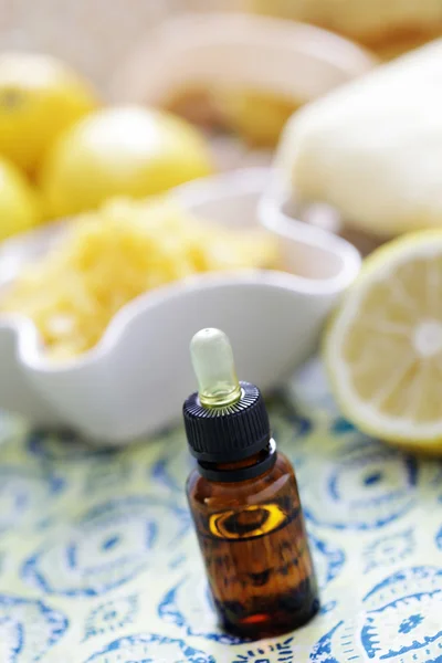 Lemon bath salt — Stock Photo, Image