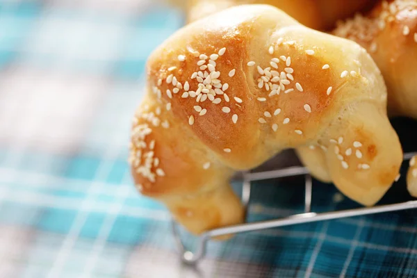 Croissant con marmellata — Foto Stock