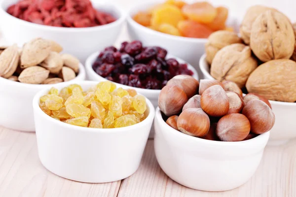 Сухі фрукти та горіхи — стокове фото