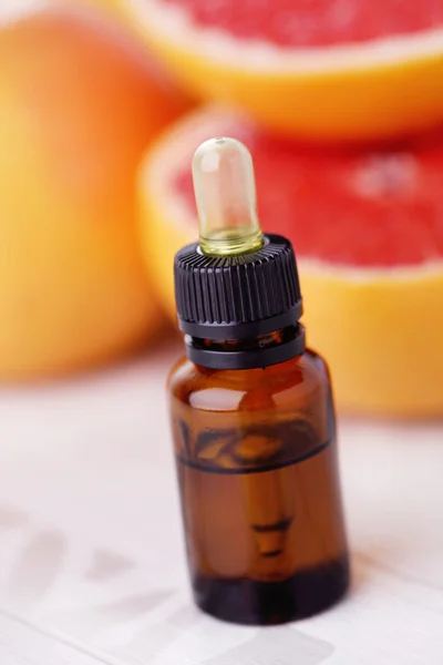 Grapefruit etherische olie — Stockfoto