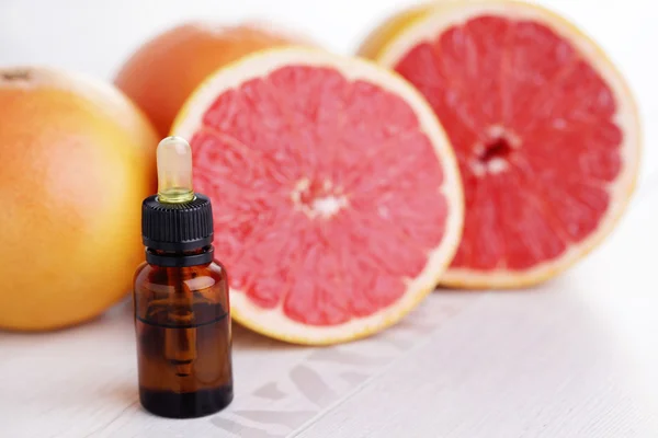 Ätherisches Grapefruitöl — Stockfoto