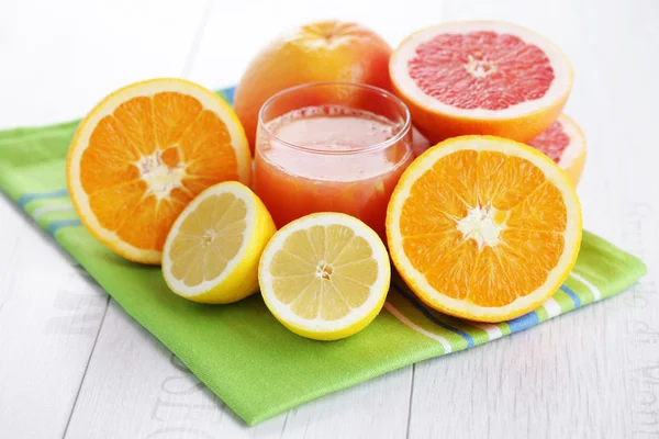 Fresh citrus juice — Stock Photo, Image