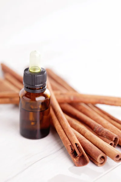 Cinnamon aromatherapy oil — Stock Photo, Image