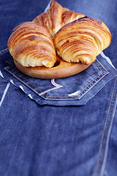 Croissant caseiro — Fotografia de Stock