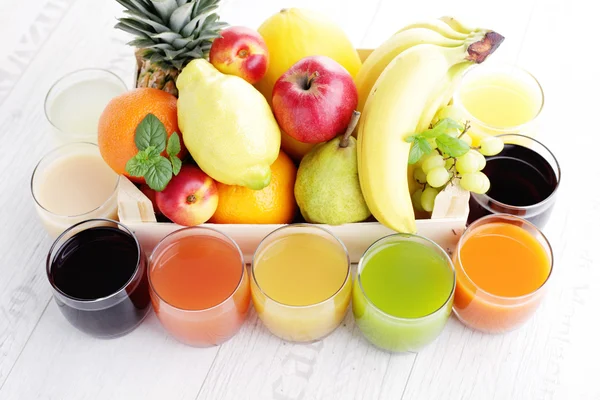 Jus de fruits - boissons et boissons — Photo