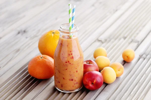 Orange fruity smoothie — Stock Photo, Image