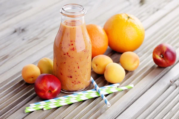 Orange fruity smoothie — Stock Photo, Image