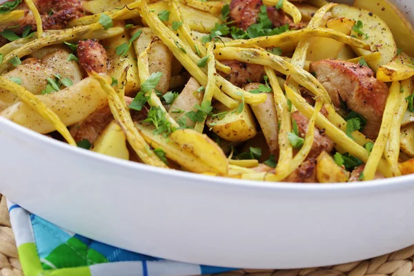 Poulet rôti aux légumes — Photo