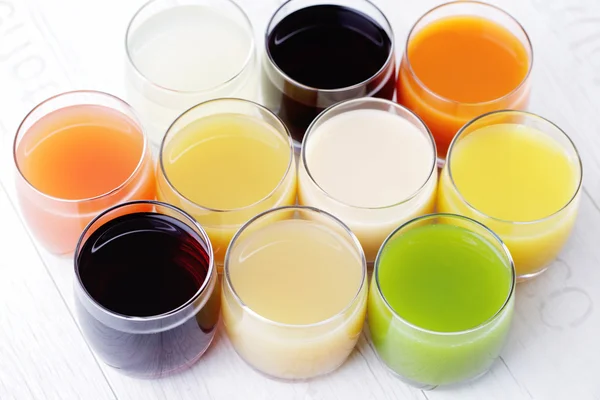 Olika fruktig juice — Stockfoto