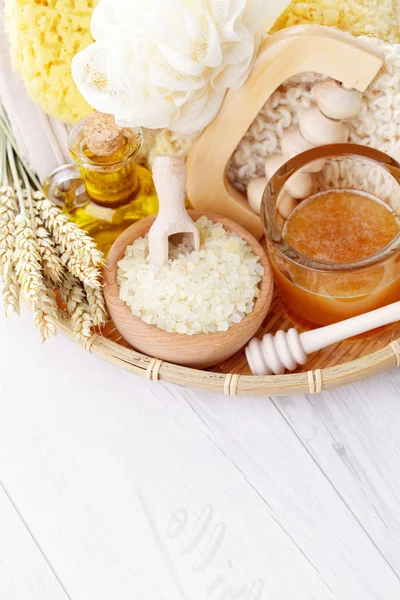 Relaxing honey bath — Stock Photo, Image