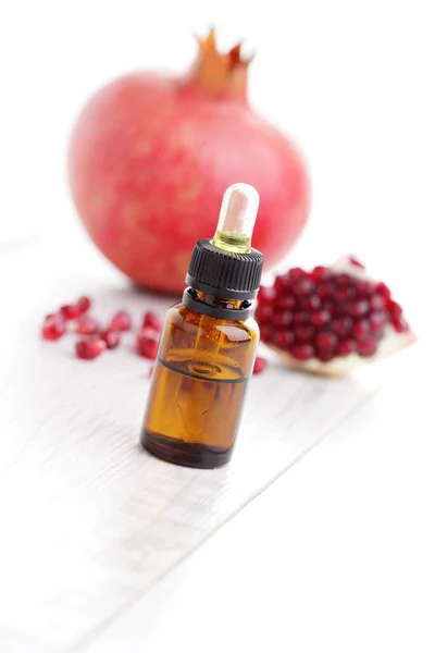 Aceite esencial de granada — Foto de Stock