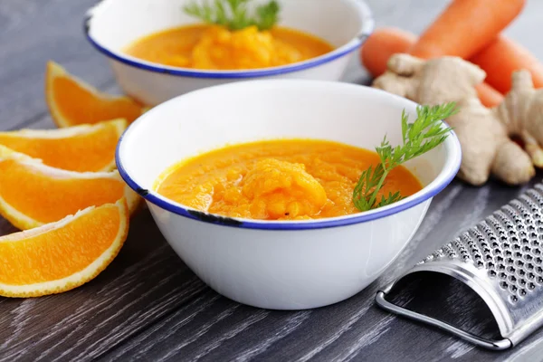 Cold soup — Stock Photo, Image