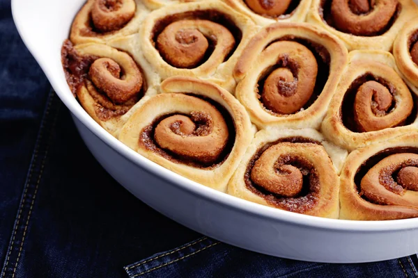 Cinnamon buns — Stock Photo, Image