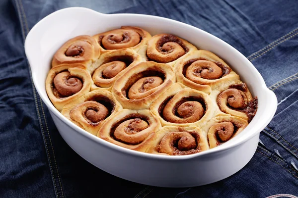 Cinnamon buns — Stok fotoğraf